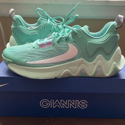 Nike Giannis Immortality 2 - Mint