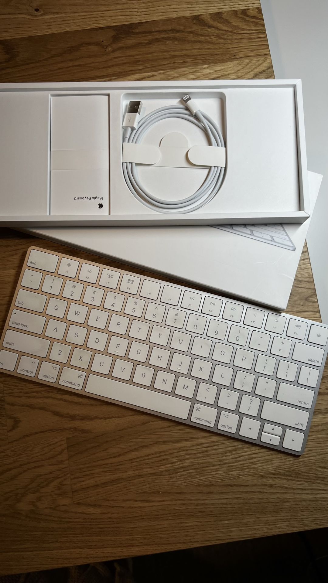 Apple Keyboard