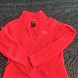 2 Women’s Fleece Northface Jackets