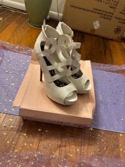 Wild Diva Lounge size 10