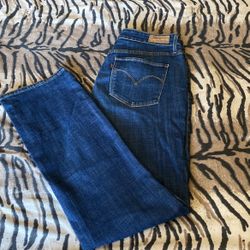 Women’s Levi’s 