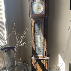 Beautiful Grandfather Clock.!! 