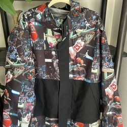 The NIKE AIR JORDAN FLIGHT HERITAGE GORE-TEX JACKET FB6976-010