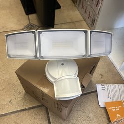 LUTEC FLOODLIGHT NEW 