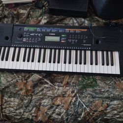 Yamaha Keyboard 🎹