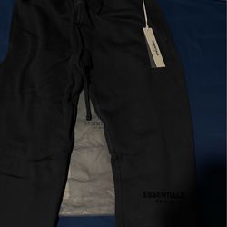 Brand New essential pants Size small 1:1 high quality firm price no trades