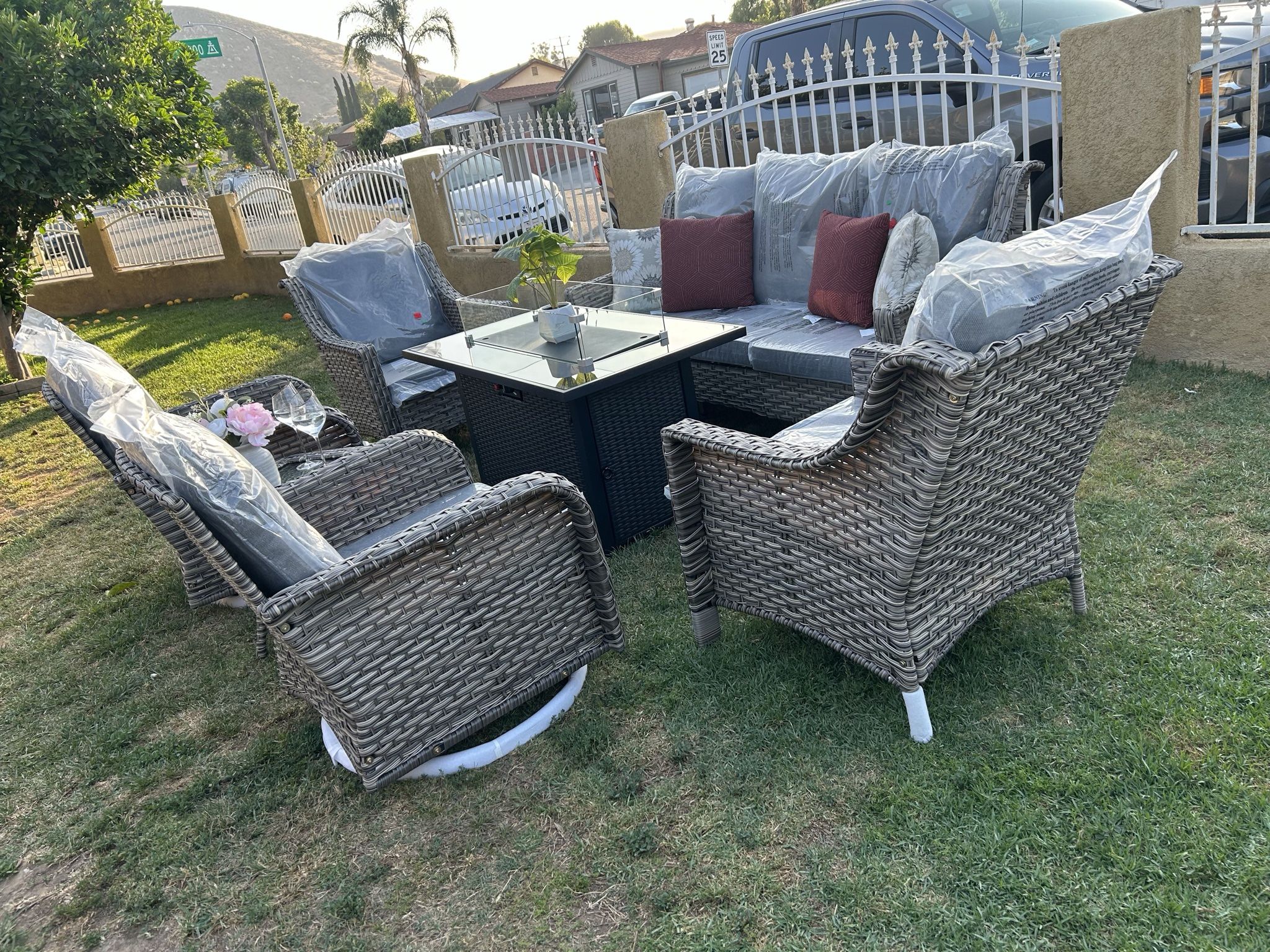 Patio Furniture Set Outdoor New In The Box