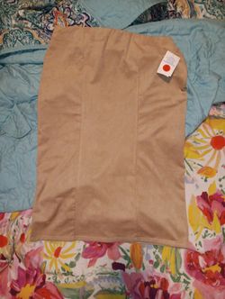 Brand New Skirt Size Medium 