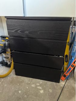 Malm 4 drawers dresser