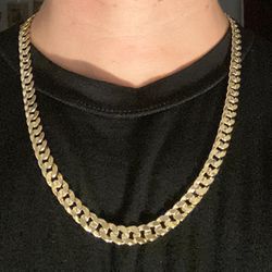 Gold Chain Cuban Link 24in 10mm