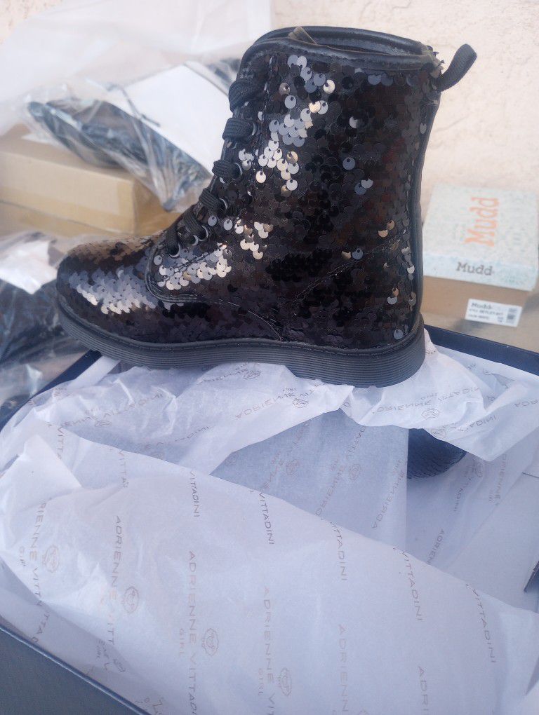 Girls Brand New Boots Two Styles Available $10 Each