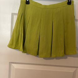 Short Green Pleated Mini Skirt New For The Season