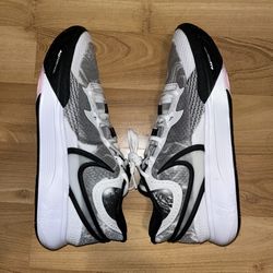 New Nike Basketball Shoes