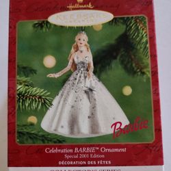 HALLMARK 2001 BARBIE COLLECTIBLE ORNAMENT 2001