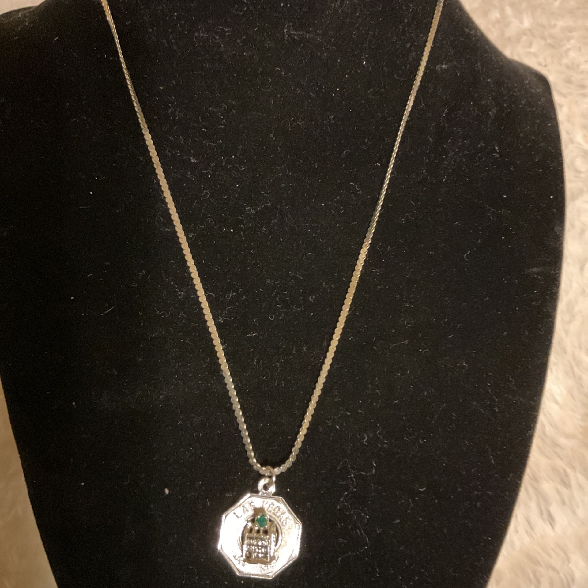 Sterling Silver 925 Necklace And Casino Pendant With Emerald Crystal 