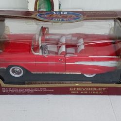 Die Cast Metal - 1957 Chevrolet Bel-Air Convertible - New-