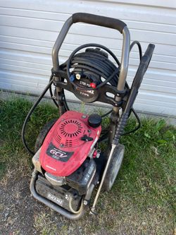 Black Max Honda Powered Pressure Washer