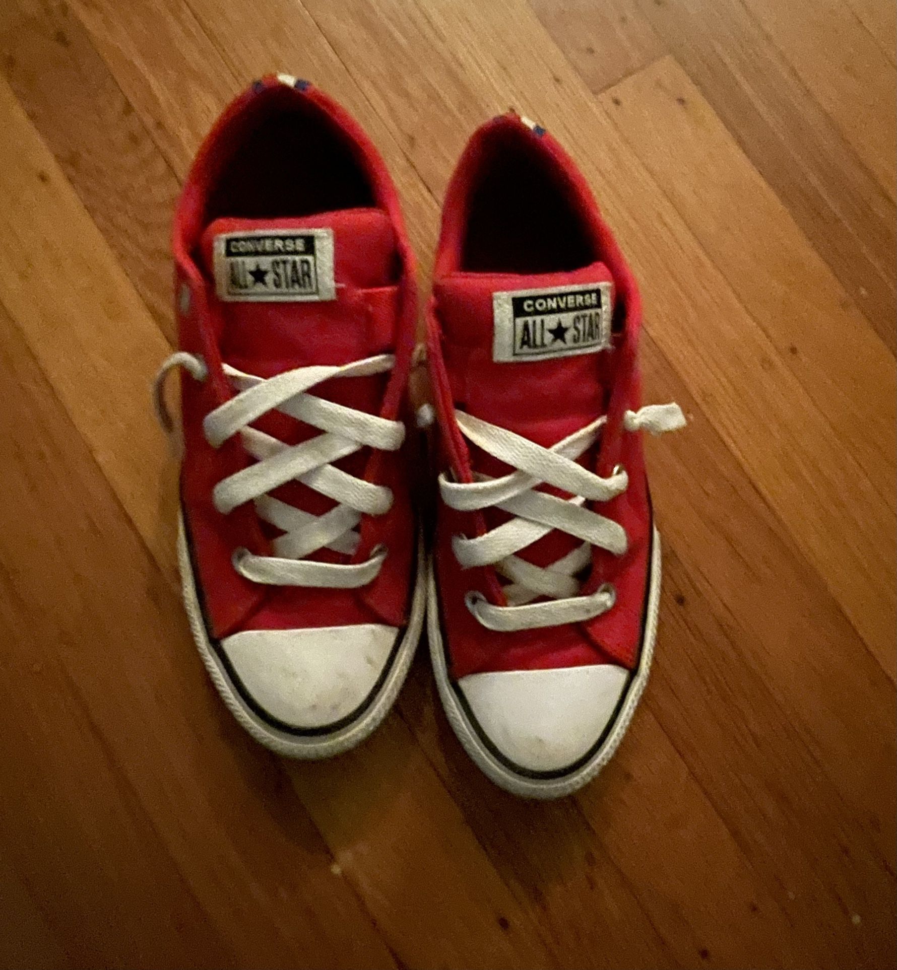 Red ~ Converse ~ Size 4 Big Kids OR Size 6.5/ 7 women’s