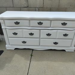 7 Drawer White Wood Dresser 