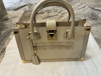 Loui Vuitton Lamb Skin Leather