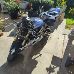 2004 Gsxr 750  For Trade Gold Or Silver! 