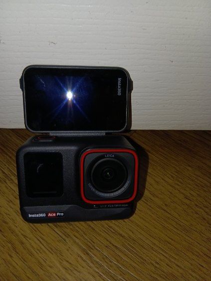Insta 360 Ace Pro