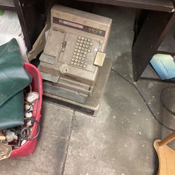 Vintage Cash Register 