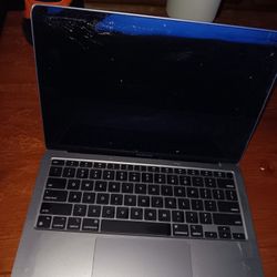 2020 MacBook Air Cracked Screen