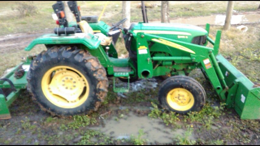 John Deere 5055D Tractor with Attachments