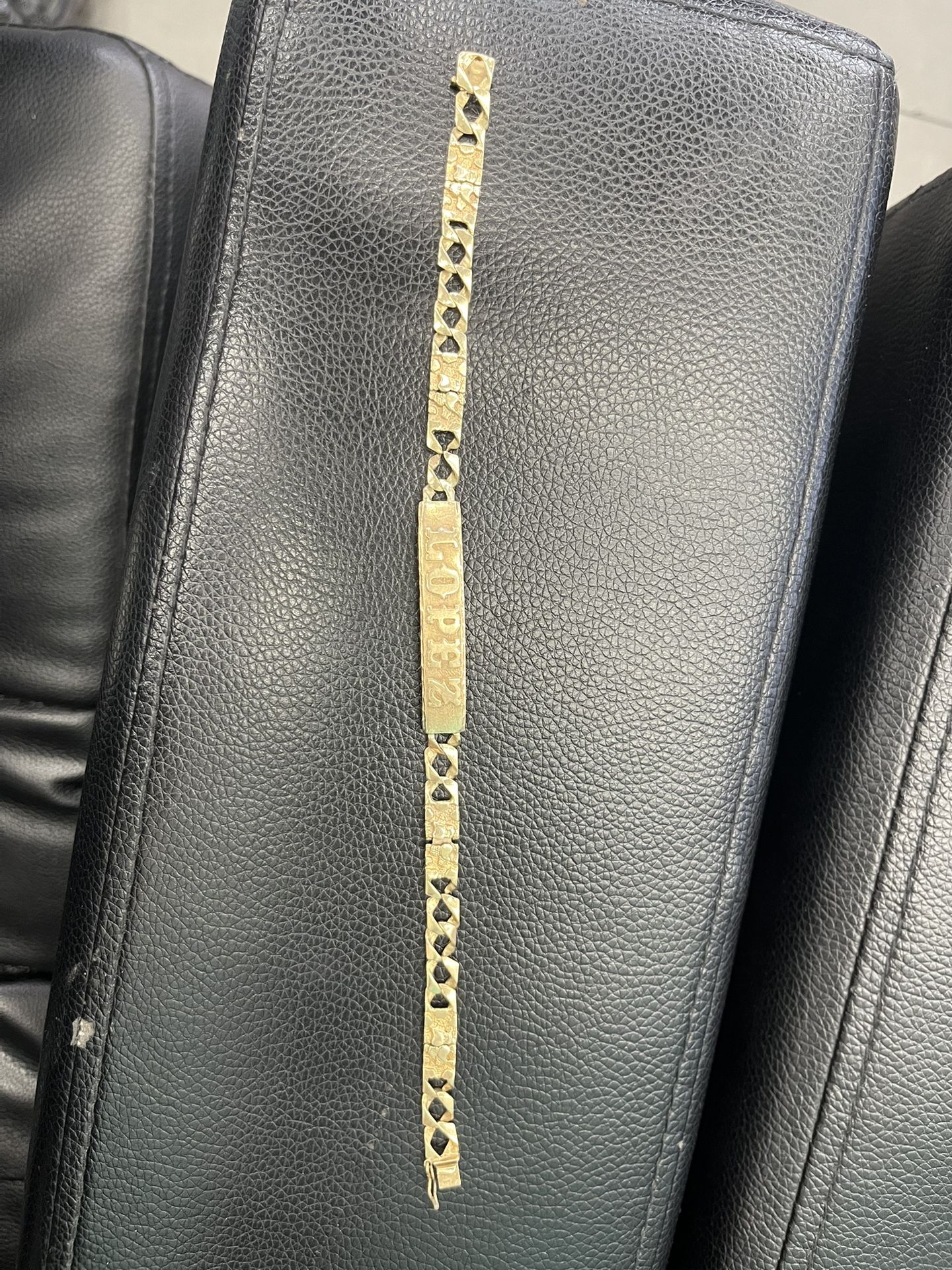 Gold bracelet