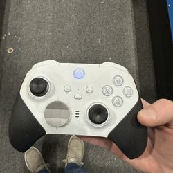 Xbox Elite Series 2 Controllers 