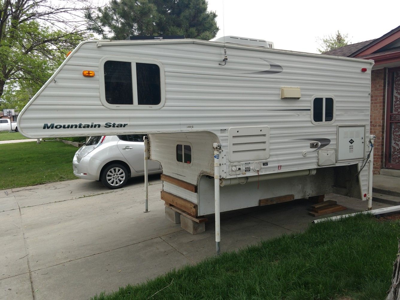 2005 Travel Lite Mountain Star 890RX