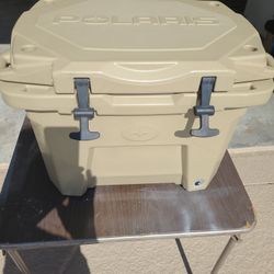 Used But Great Condition POLARIS 30 QT. COOLER