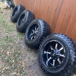   18”  Rims &Tres  Universals  