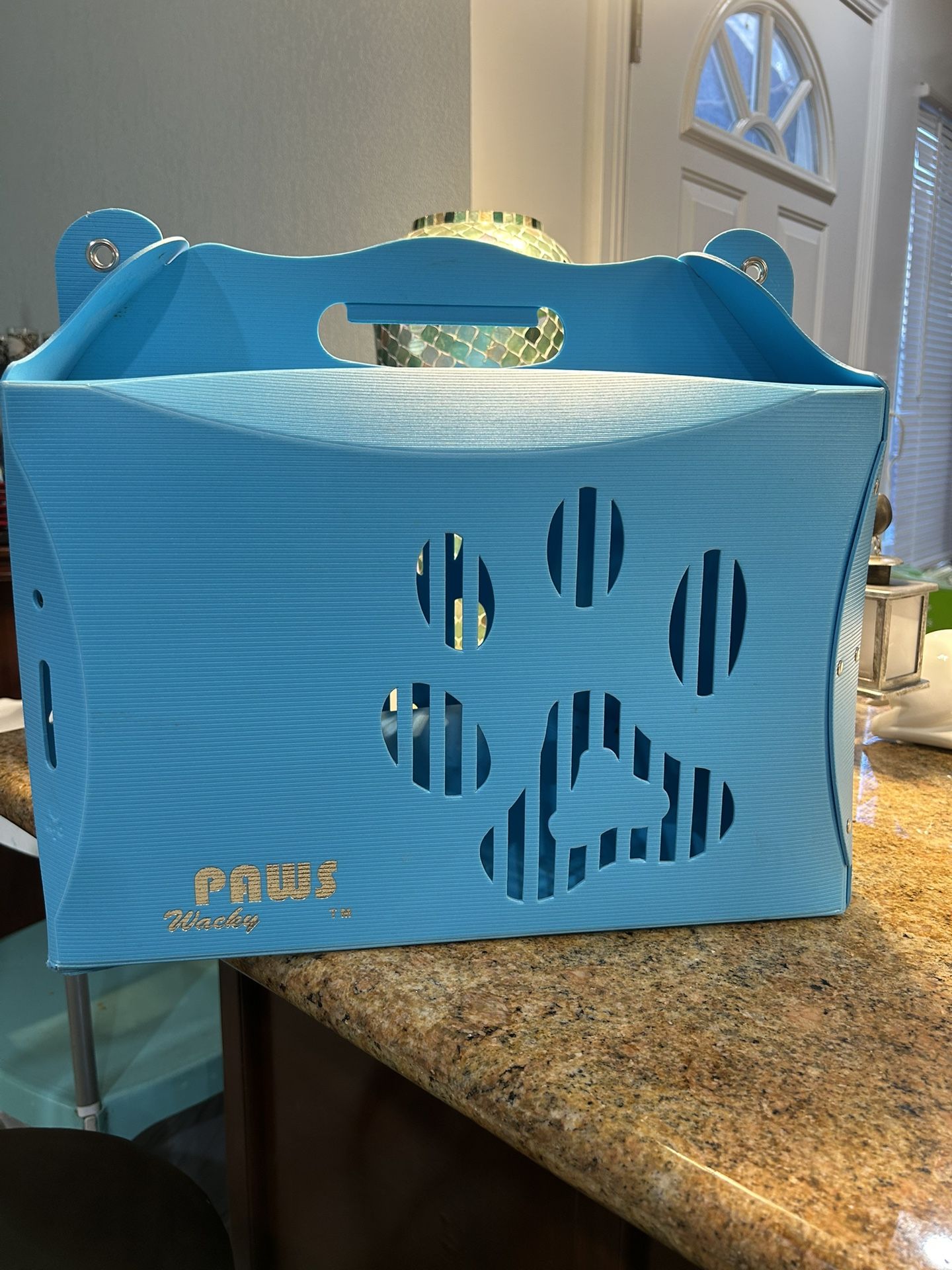 Cage For Cats Or Dogs Rand New Never Use Light Blue 