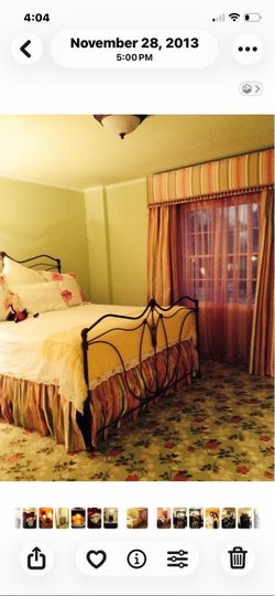 Like NEW Beautiful Scroll Work Brass/Iron California King BedFrame.