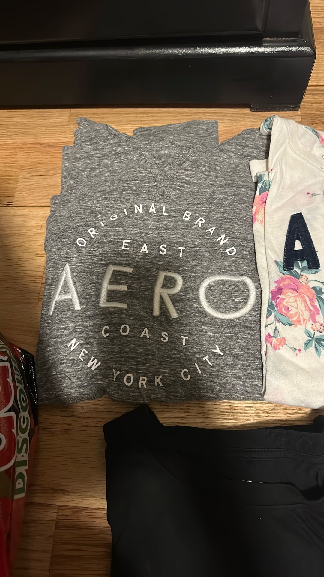 Playeras De Mujer XL 3 Nuevas Y 4 Semi Nuevas $5 Cada Una O $35 Todas Son 8 