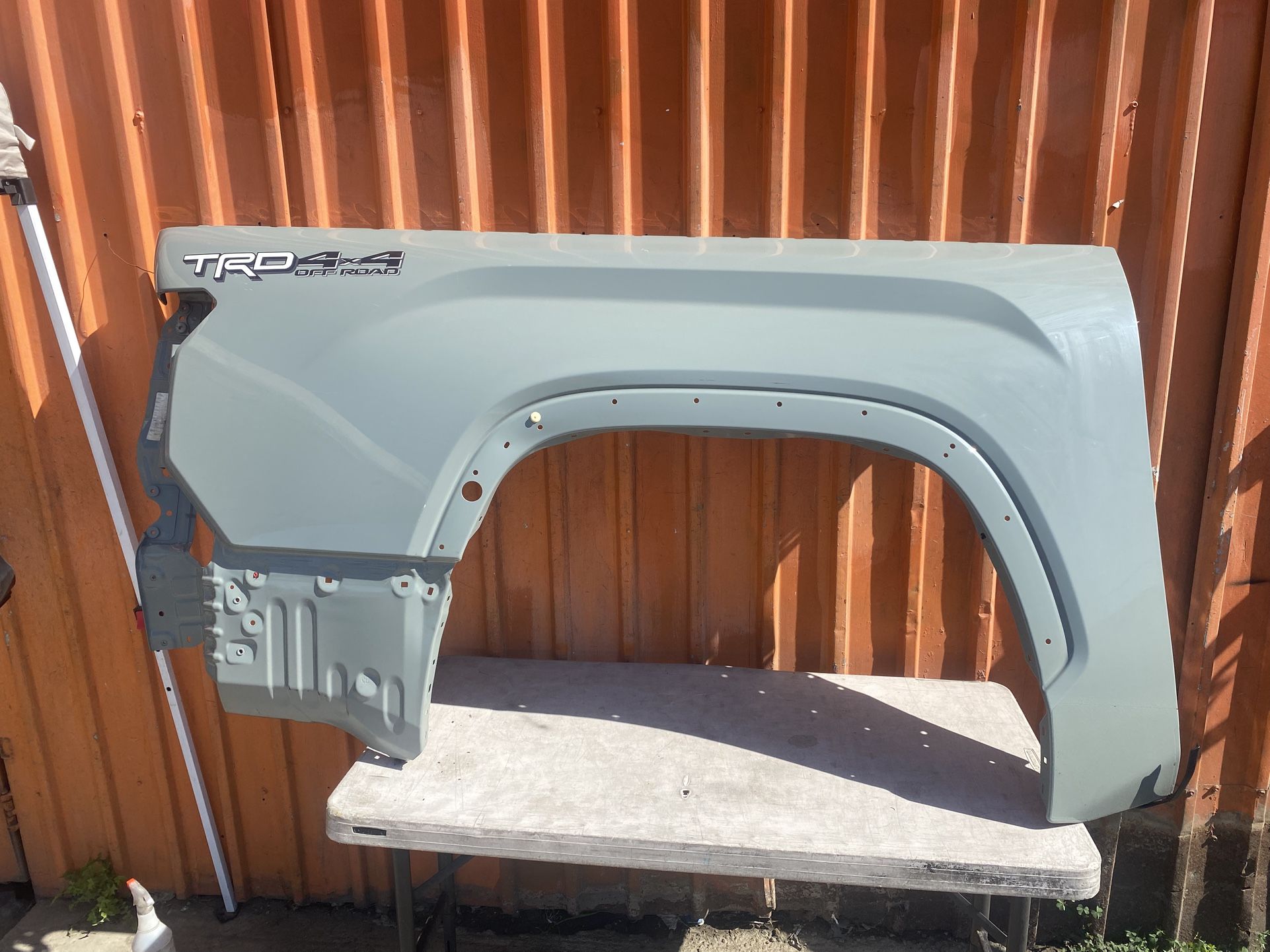 Toyota Tundra. Right Rear. Quarter Panel. Shell OEM. Short Bed Good Condition. 2022-2013-2024. Used