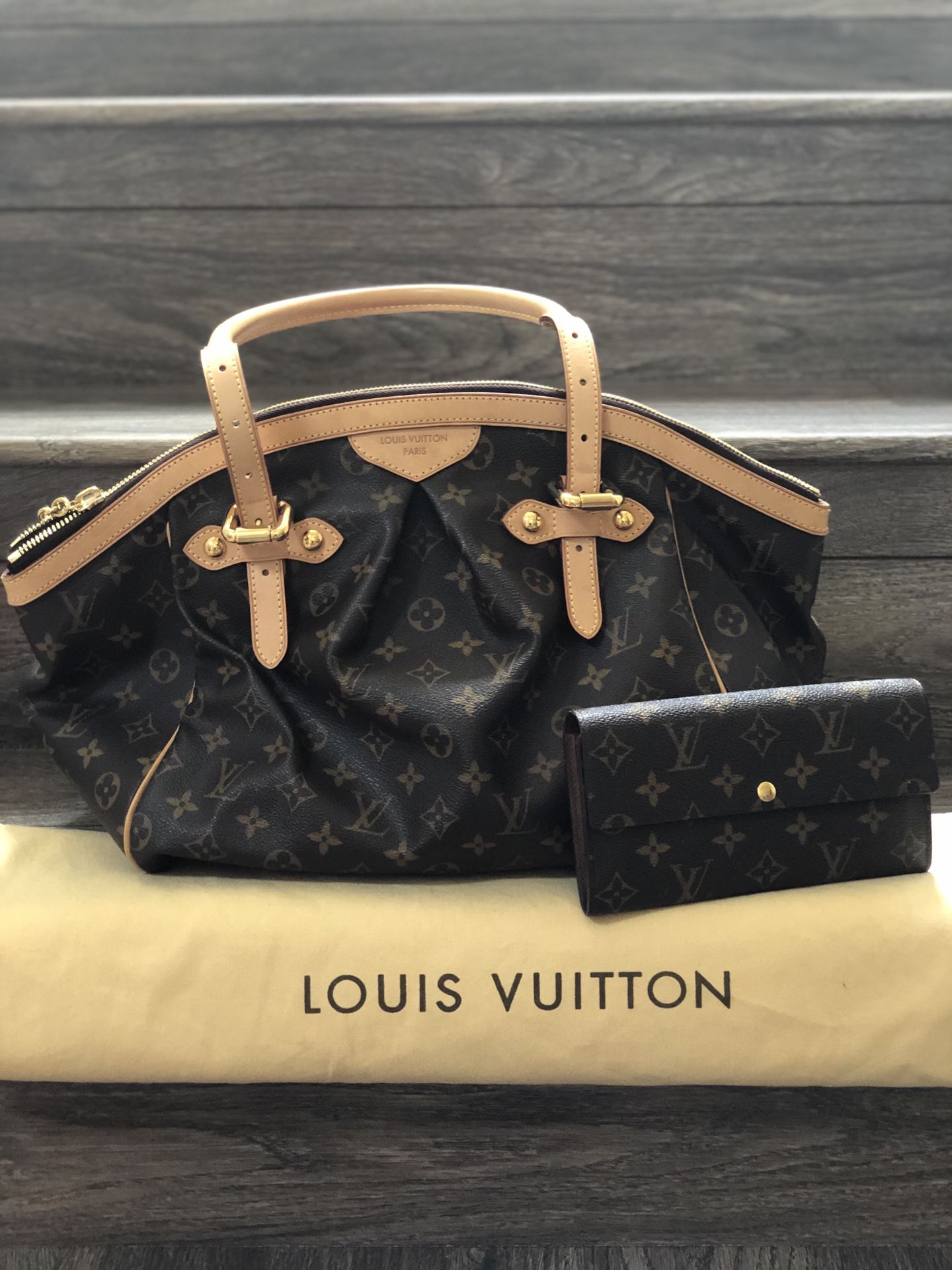 Louis Vuitton Tivoli Bag and wallet