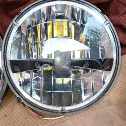 Quadratec 7" Lights