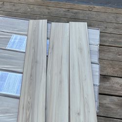 Laminate Wood Flooring 