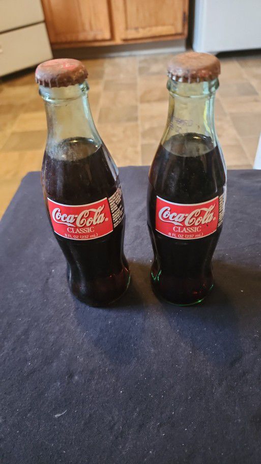 Collectible Vintage 8 Oz Full Coca-Cola Bottle 1996