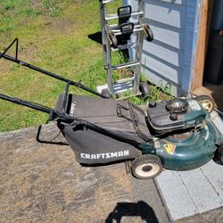 Craftsman push mower with bag for Sale in Roy, WA OfferUp
