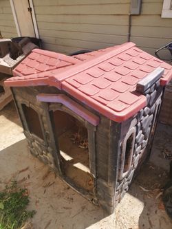 Outdoor Kids Playhouse