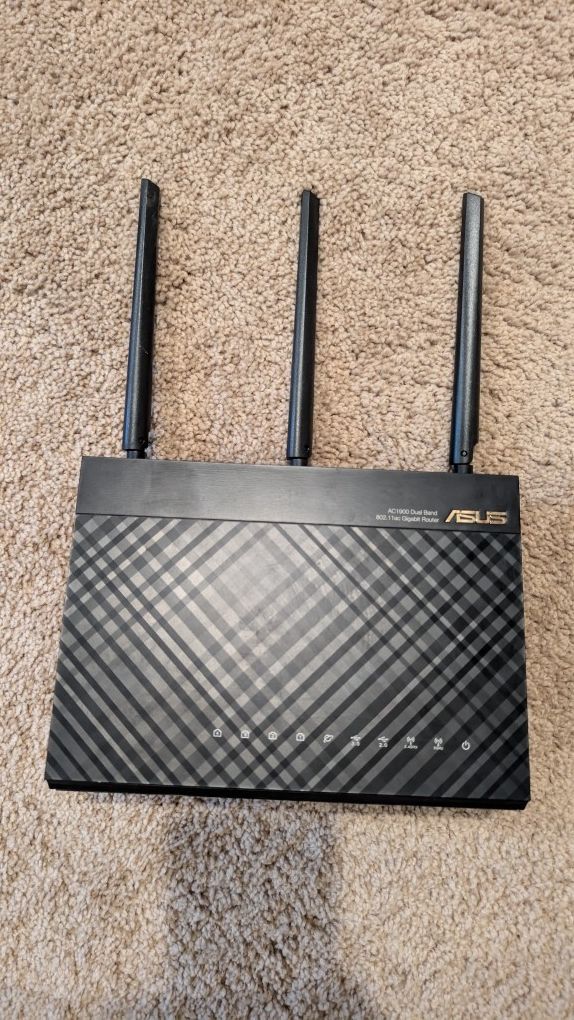 ASUS RT-AC68U AC1900 Dual band Router
