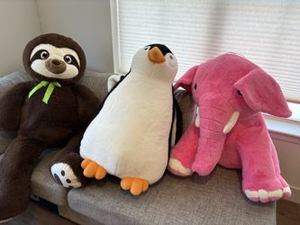 3 Giant plushies