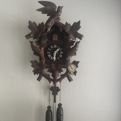 German Made  Large Black Forest  8  Day  3 Bird Cuckoo Clock 13 X 19 Inches , Working .