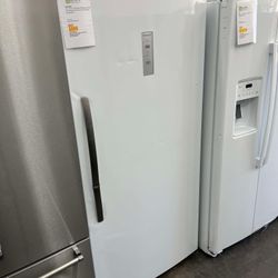 GE 24.8 cu. ft. Bottom Freezer Refrigerator