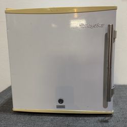 White Medical Freezer 1.1 Cu Ft