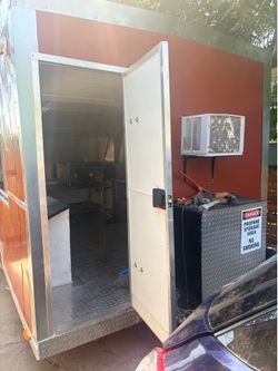 Food trailer